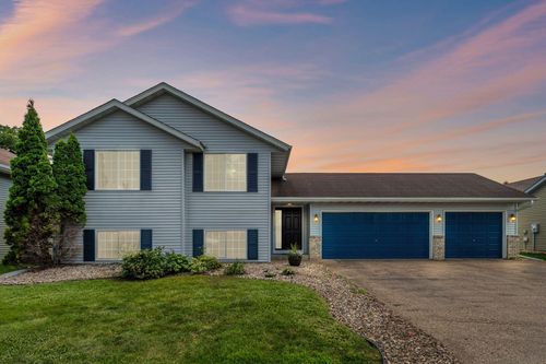 4866 190th St W, Farmington, MN, 55024-7068 | Card Image
