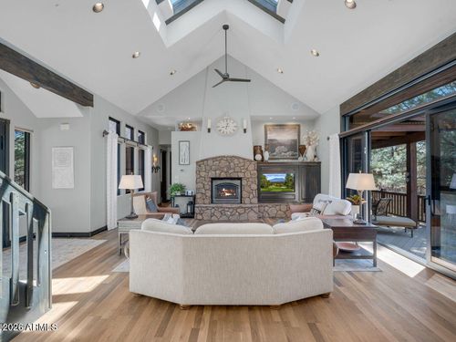 3289 S Clubhouse Cir, Flagstaff, AZ, 86005-2728 | Card Image