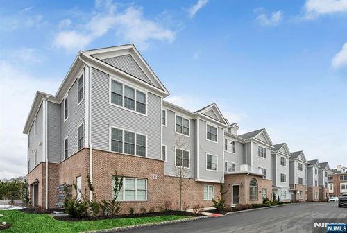 5307 Rio Vista Ln, Northvale, NJ, 07647-2228 | Card Image