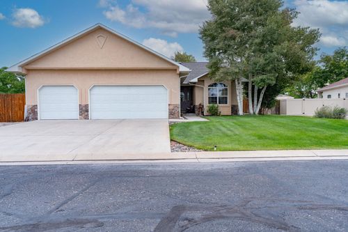 204 1/2 Chipeta Pines Ct, Grand Junction, CO, 81503-2336 | Card Image