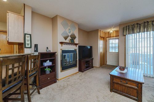10nw-13154 Meadowood Curv Nw, Coon Rapids, MN, 55448-1054 | Card Image