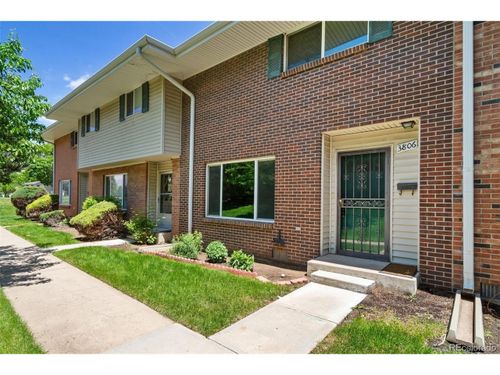 3806 Yosemite St, Denver, CO, 80237-1909 | Card Image