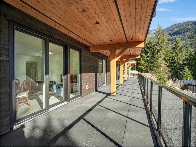 1024 Goat Ridge Drive, House other with 7 bedrooms, 4 bathrooms and 6 parking in Squamish BC | Image 40