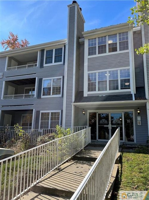 1909-1909 Tanglewood Ct, Helmetta, NJ, 08828-1145 | Card Image