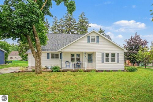 365 S 1st St, Freeland, MI, 48623-2501 | Card Image