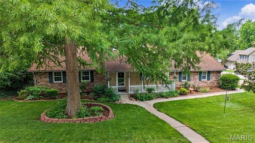 2001 Lee Dr, Cape Girardeau, MO, 63701-1869 | Card Image