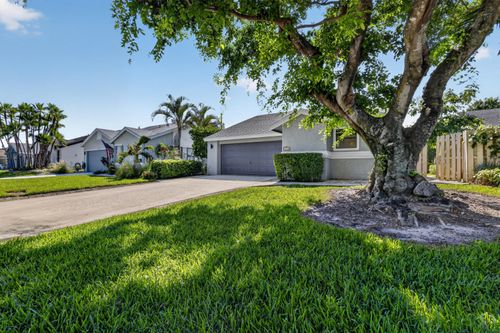 1055 Nw 18th Ave, Delray Beach, FL, 33445-2505 | Card Image