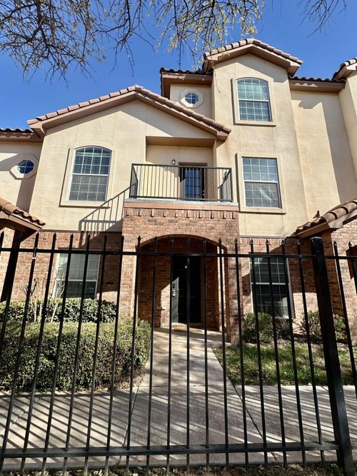 apt-4-2106 Main St, Lubbock, TX, 79401-5922 | Card Image