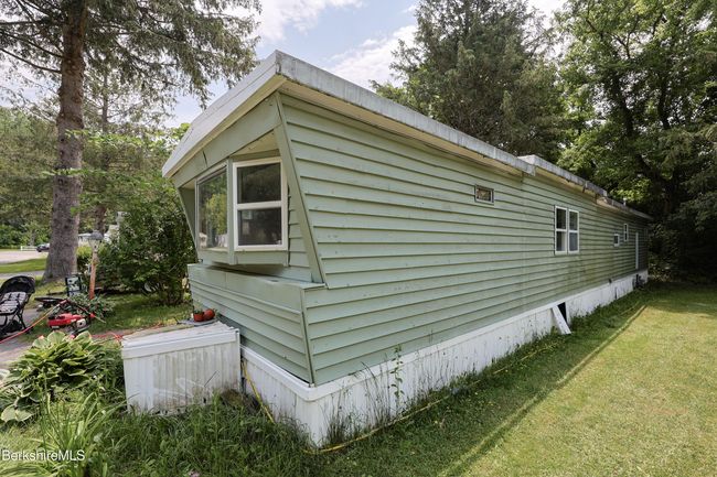 18 Apache Dr, House other with 2 bedrooms, 1 bathrooms and 2 parking in North Adams MA | Image 32