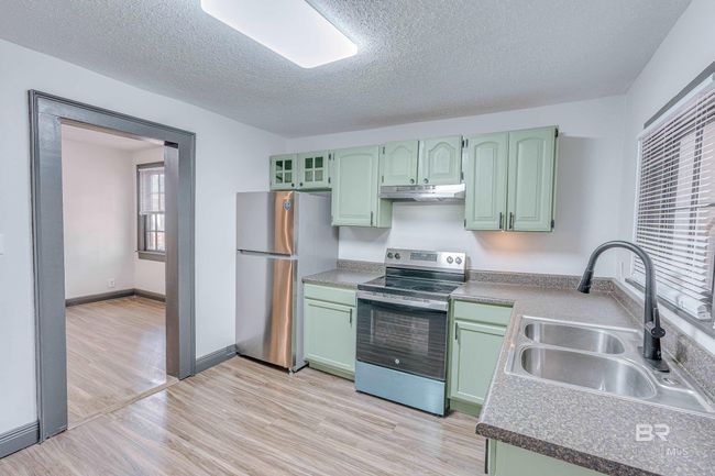 Kitchen | Image 9