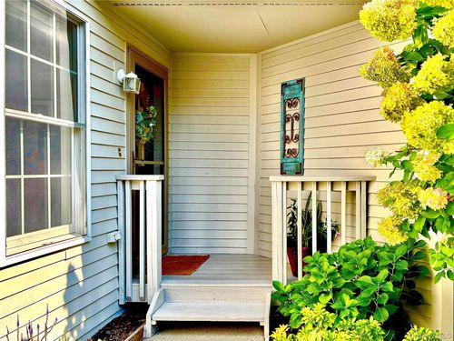 204 Cinnamon Cir, Rhinebeck, NY, 12572-2088 | Card Image