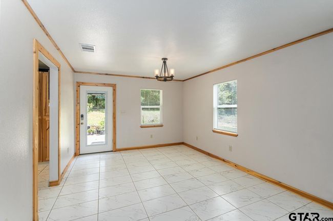 15200 Us Highway 175 W, House other with 3 bedrooms, 2 bathrooms and null parking in Eustace TX | Image 9