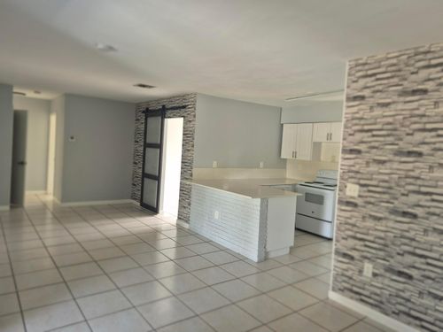 4-7221 Venetian St, Miramar, FL, 33023-7614 | Card Image