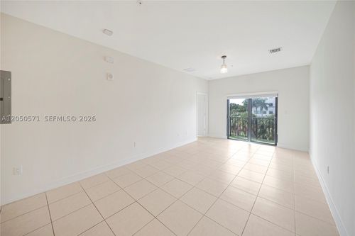 c-202-8265 Nw 41st St, Doral, FL, 33166-6282 | Card Image