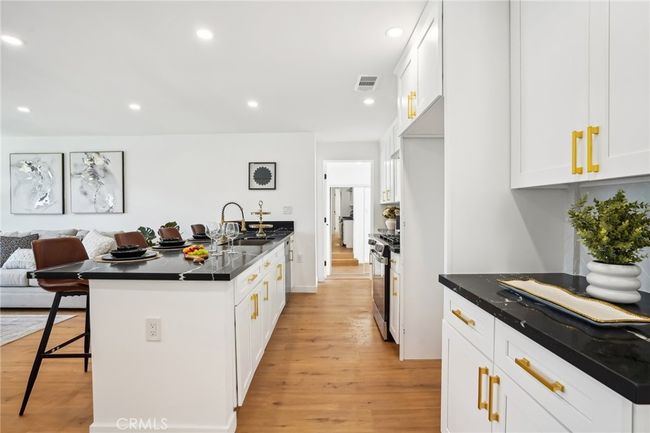10159 Colwell Dr, House other with 5 bedrooms, 3 bathrooms and null parking in Sun Valley CA | Image 11