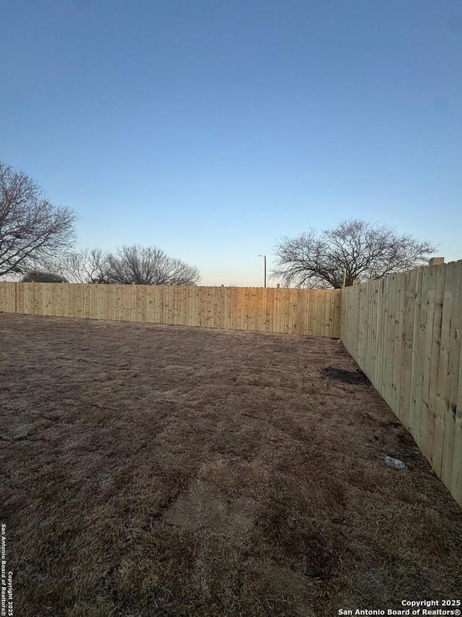 2002 Owens Ave, House other with 3 bedrooms, 2 bathrooms and null parking in Three Rivers TX | Image 29