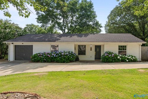 880 Browns Ferry Rd, Madison, AL, 35758-9759 | Card Image
