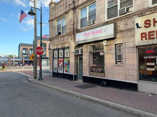 79 Mineola Blvd, Mineola, NY, 11501-4006 | Card Image