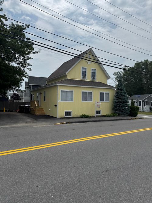 113 W Grand Ave, Old Orchard Beach, ME, 04064-2753 | Card Image
