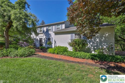 1245 Valley View Dr, ALLENTOWN, PA, 18103-6037 | Card Image