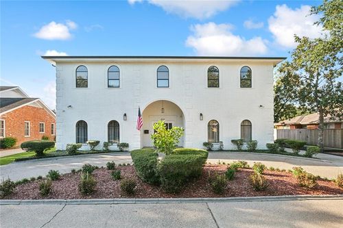 800 Crystal St, New Orleans, LA, 70124-3610 | Card Image