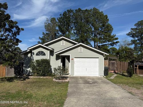 446 S Vermont Ave, Green Cove Springs, FL, 32043-3721 | Card Image