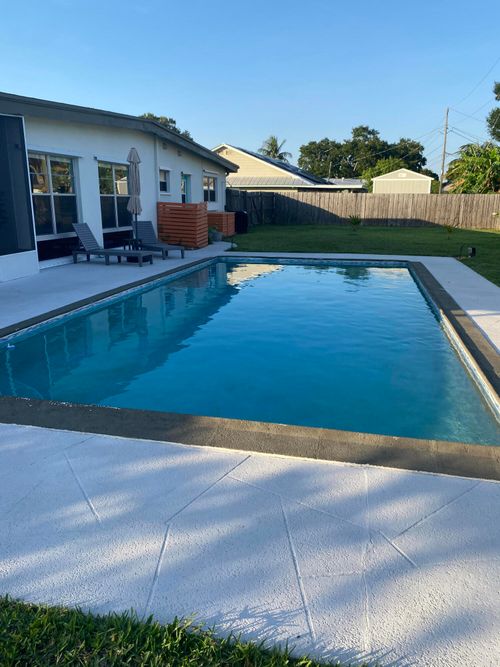 403 21st Pl Se, Vero Beach, FL, 32962-8304 | Card Image