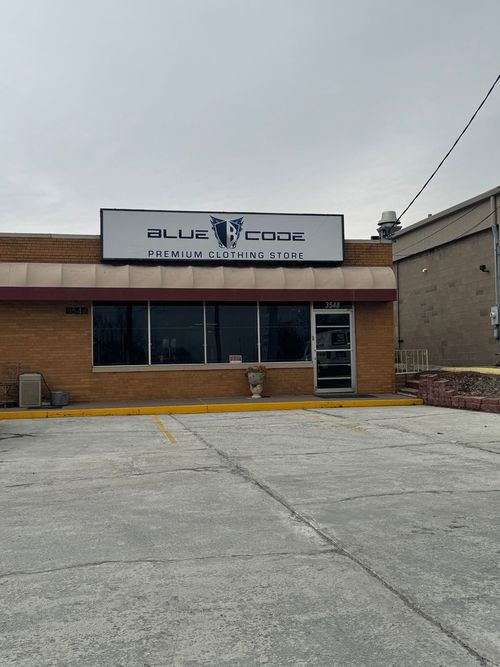 3548 N Brady St, Davenport, IA, 52806-6005 | Card Image