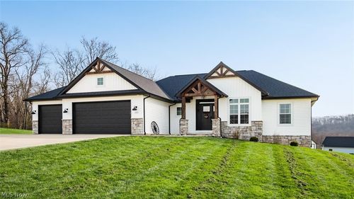 6865 Heritage Run Rd, Zanesville, OH, 43701-5060 | Card Image