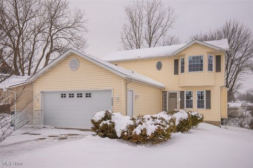 6598 Richmond Road, Oakwood Village, OH, 44146 | Card Image