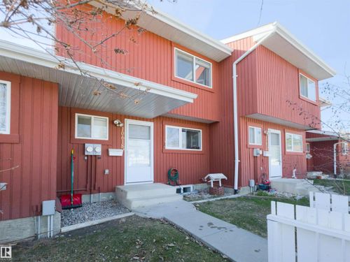 10618 Beaumaris Rd Nw, Edmonton, AB, T5X3N4 | Card Image