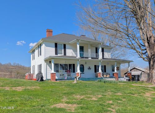 1421 Bishoptown Rd, Duffield, VA, 24244-4332 | Card Image