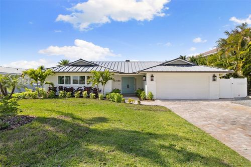 10088 Paradise Blvd, TREASURE ISLAND, FL, 33706-3115 | Card Image