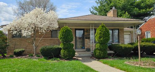 23821 Roxana Avenue, Eastpointe, MI, 48021 | Card Image