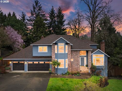 2804 Beacon Hill Dr, West Linn, OR, 97068-3648 | Card Image