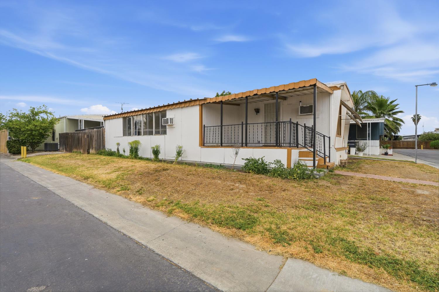 Residential in Hanford 4