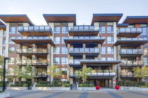 107-719 W 3rd St, North Vancouver, BC, V7M0E7 | Card Image
