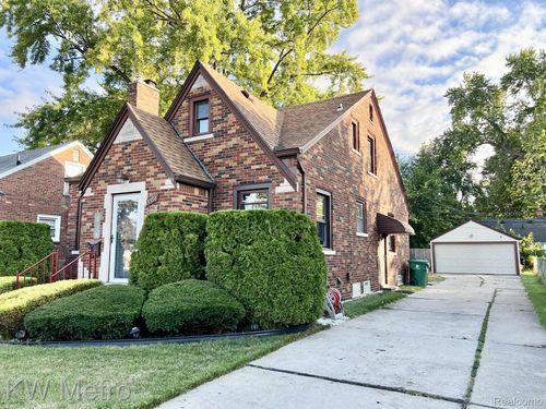 15598 Crescentwood Avenue, Eastpointe, MI, 48021 | Card Image
