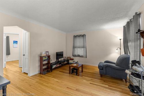 25009 Curtis, Redford, MI, 48240-1772 | Card Image