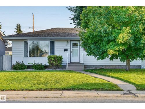 7503 135a Ave Nw, Edmonton, AB, T5C2J2 | Card Image