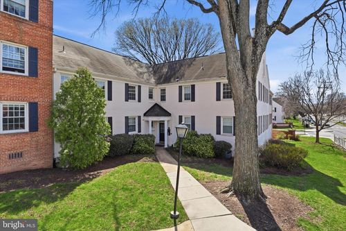 201-1305 Walter Reed Dr, ARLINGTON, VA, 22204-4931 | Card Image