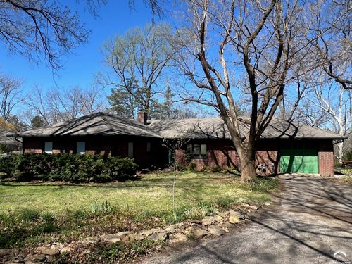 3 Westwood Rd, Lawrence, KS, 66044-4561 | Card Image