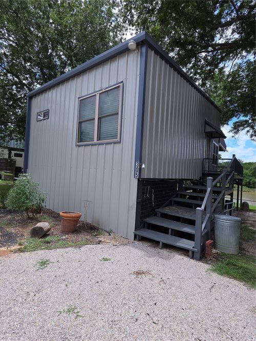 305 Chavez Trl, Weatherford, TX, 76087-7025 | Card Image