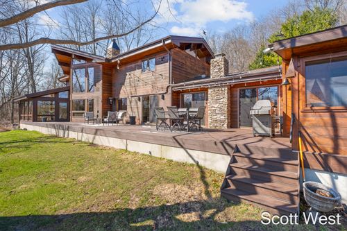 2870 Grand River Drive Ne, Grand Rapids, MI, 49525 | Card Image