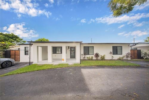 3021 Sw 97th Ave, Miami, FL, 33165-3047 | Card Image