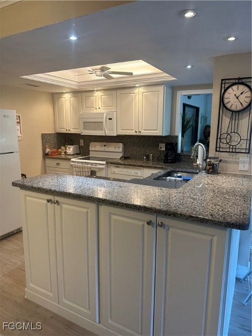 apt-211-5770 Trailwinds Dr, FORT MYERS, FL, 33907-8342 | Card Image