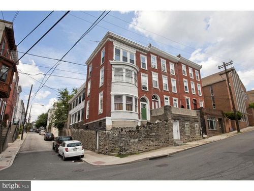 2-130 Green Ln, PHILADELPHIA, PA, 19127-1224 | Card Image