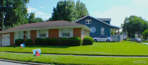3710 Summit Ave, Belleville, IL, 62226-6031 | Card Image
