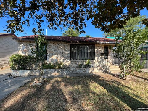 119 Mazzurana St, San Antonio, TX, 78207-7104 | Card Image