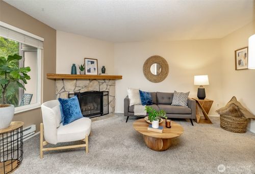 apt-10-17430 Ambaum Blvd S, Burien, WA, 98148-2737 | Card Image